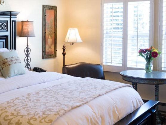 Half Moon Bay Inn - Main Street Downtown Екстериор снимка